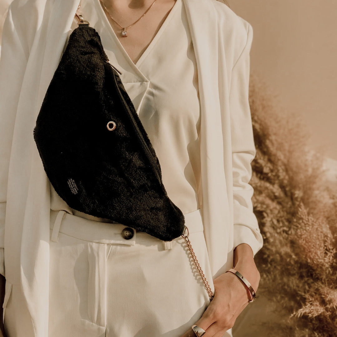 Compact & Crossbody