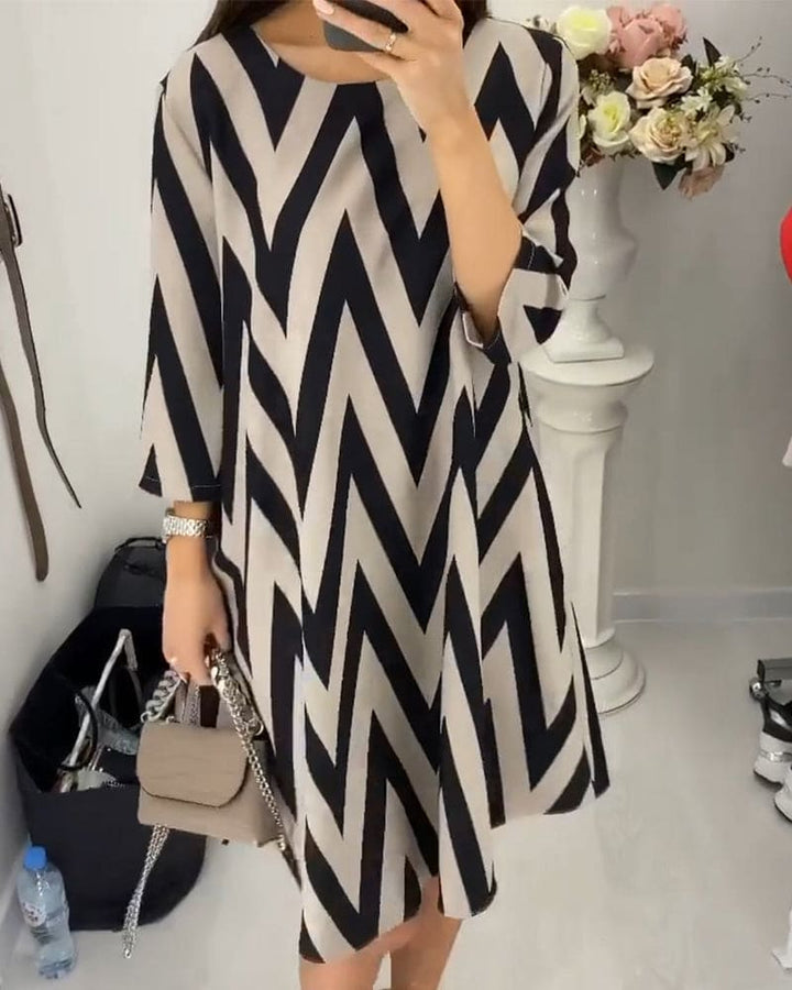 A-lijn Midi-Jurk | Zigzagprint & Driekwartmouwen | Tijdloze Stijl